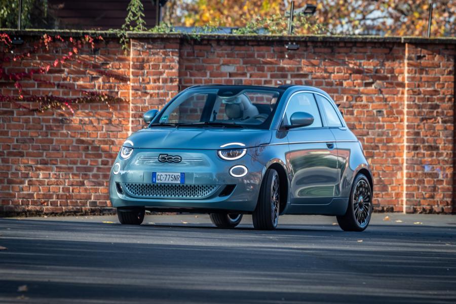  Fiat 500 Cabrio (332) 2020 года  (фото 10 из 25)